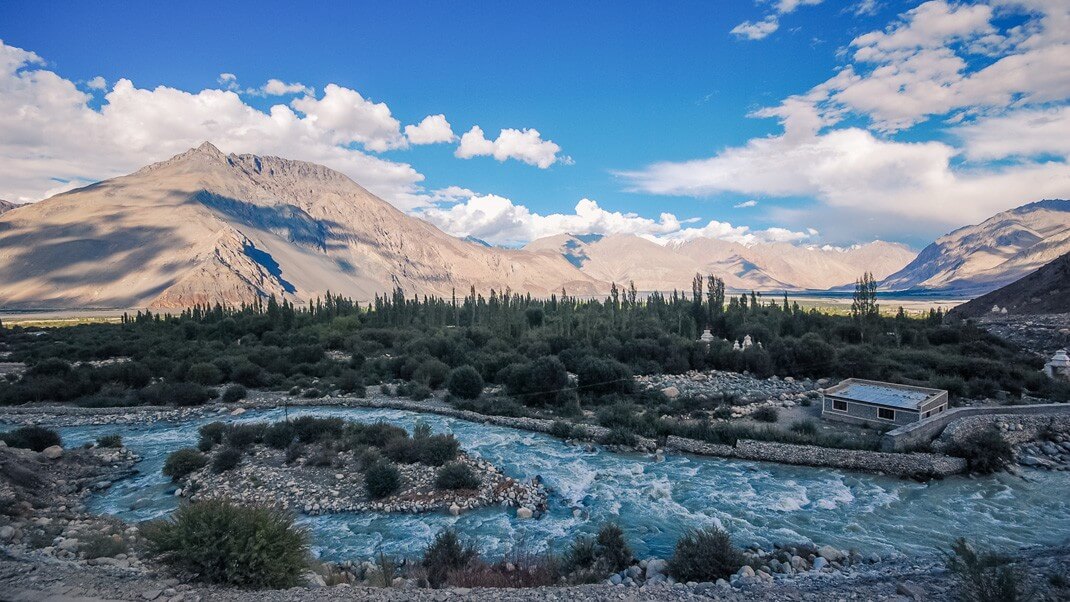 The mother of all sweeping valleys - The Nubra Valley